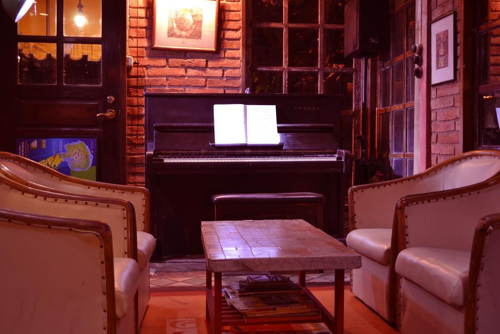 Brickhouse Ayutthaya Guesthouse Est 1986 Exterior photo