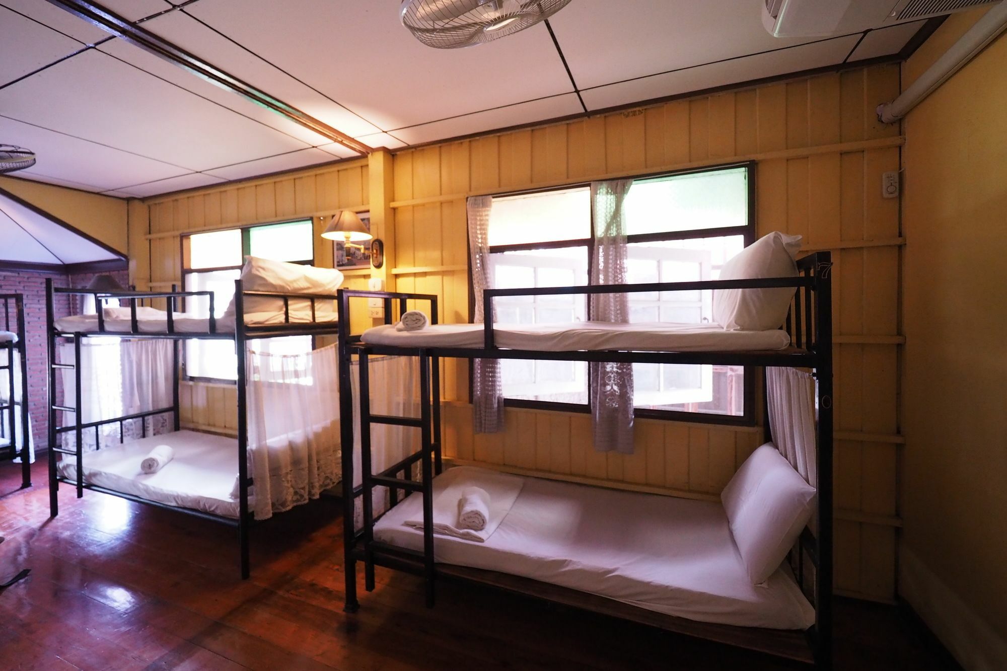 Brickhouse Ayutthaya Guesthouse Est 1986 Exterior photo